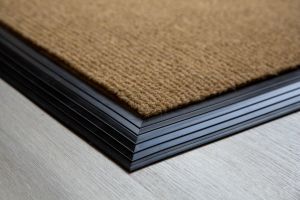natural-brush-matting-135mm-with-rubber-edge