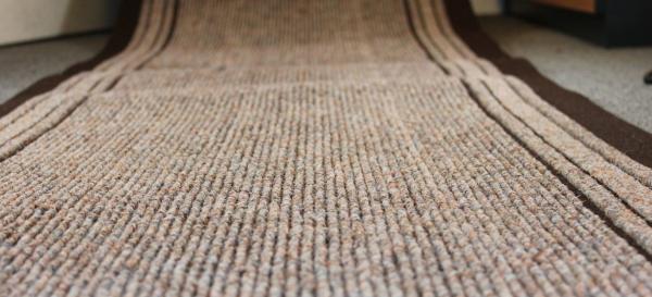 Floor Runners for Schools and Colleges – Managing Heavy Daily Foot Traffic