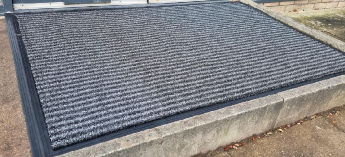 Hidden Benefits of Synthetic Brush Mats You Didn’t Know About