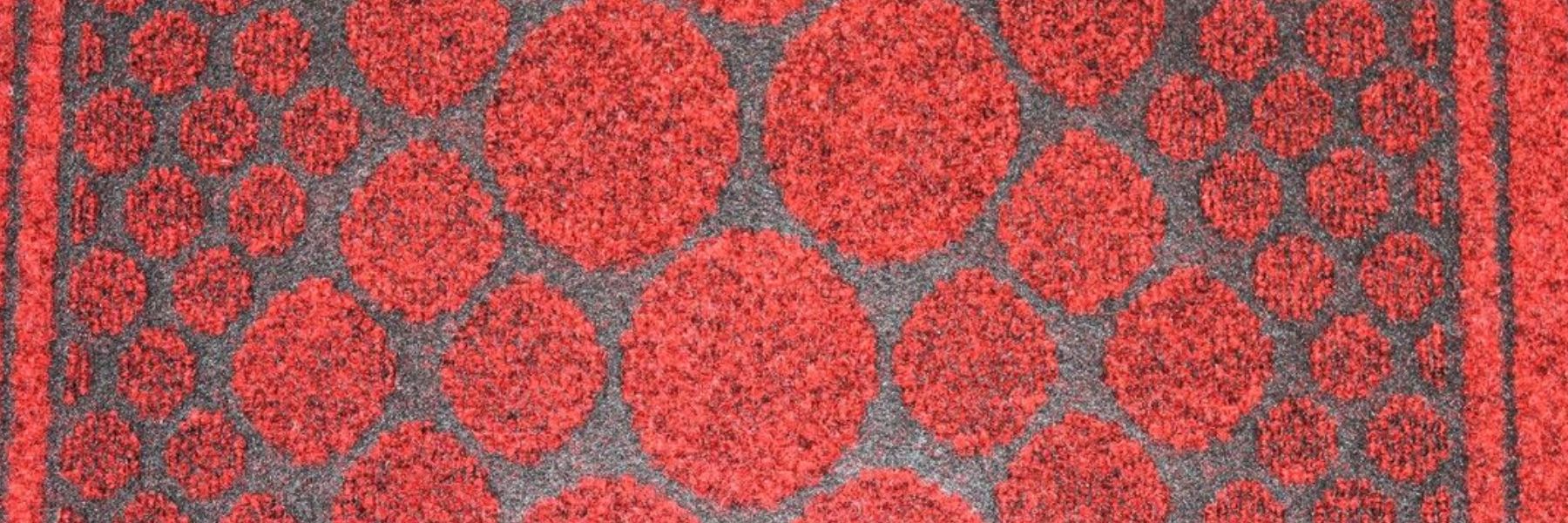 red floor runner